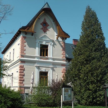 Penzion Vila Machu Kopřivnice Eksteriør bilde